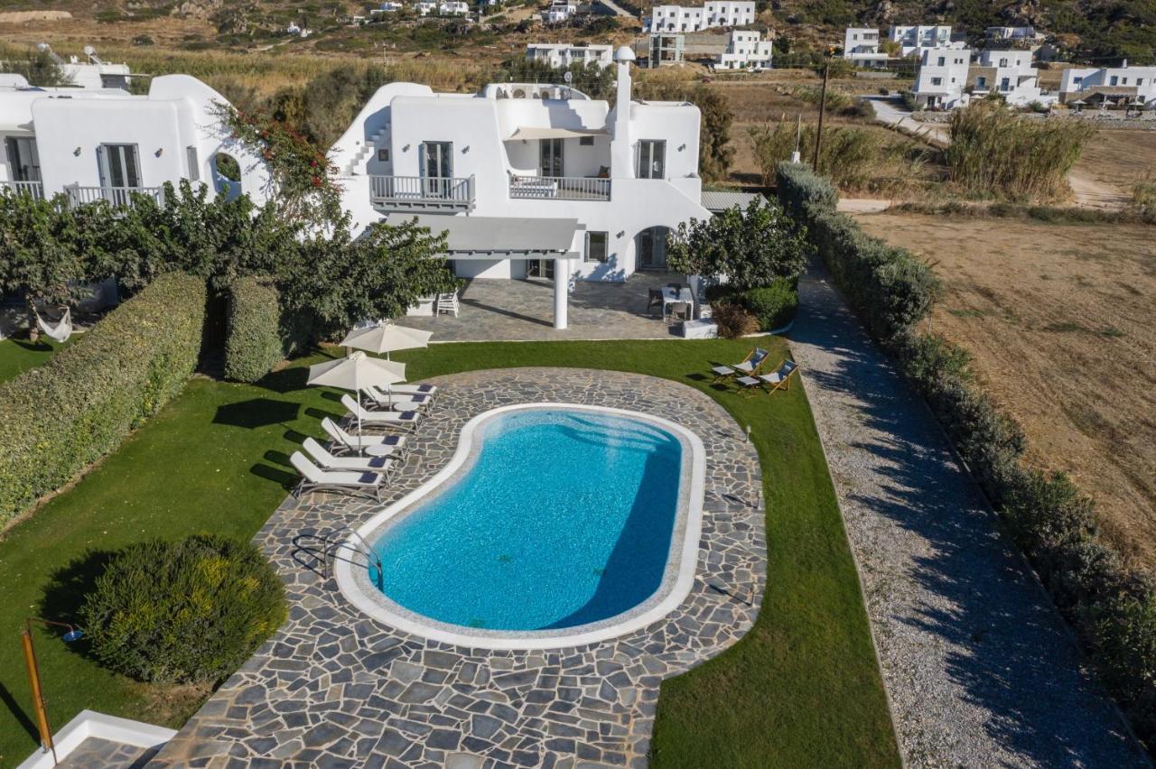 Aqua Breeze Villas On The Beach Pláka Exterior foto